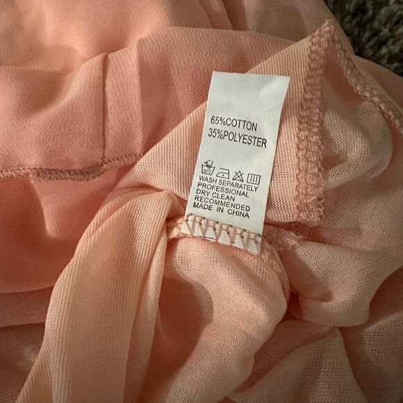 Really cute sundresses would fit a lg/xl see pics for measurements Or me… - Picture 11 of 14